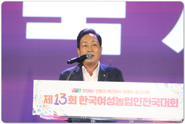 KHJL8997.jpg